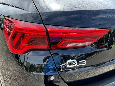 Used 2020 Audi Q3 2.0T Premium w/ Convenience Package AWD/4WD image 23