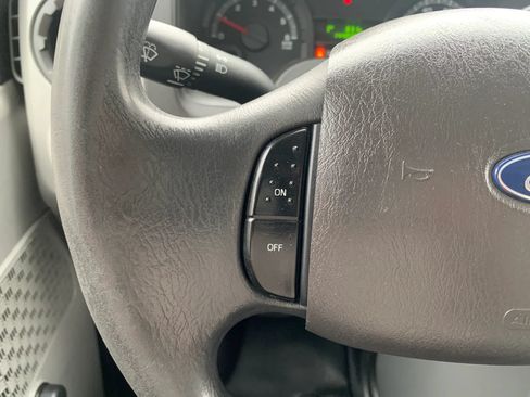 Used 2019 Ford E-350 and Econoline 350 Super Duty RWD image 14