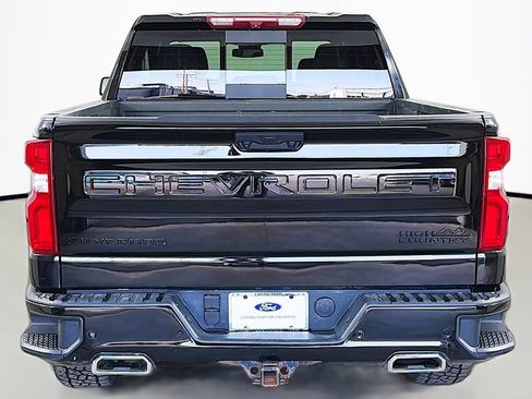 Used 2023 Chevrolet Silverado 1500 High Country AWD/4WD image 17