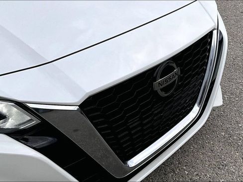 Used 2019 Nissan Altima 2.5 SV FWD image 33