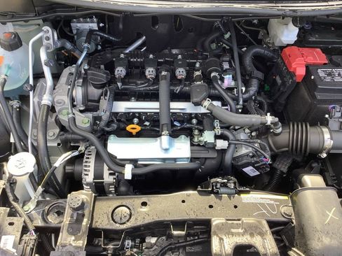 Used 2025 Nissan Versa SV w/ Trunk Package image 9