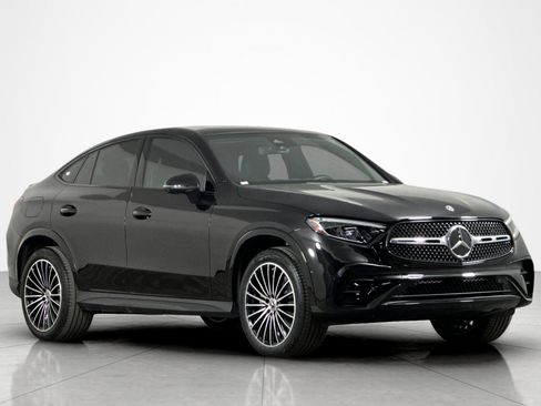Used 2025 Mercedes-Benz GLC 300 4MATIC image 7