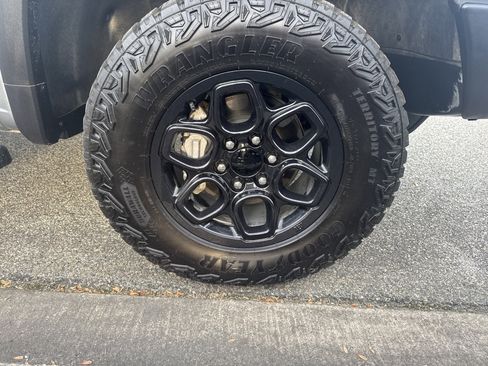 Certified 2024 Chevrolet Silverado 1500 ZR2 w/ ZR2 Bison Edition image 12