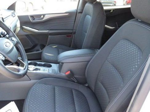 New 2025 Ford Escape Active w/ Cold Weather Package image 4