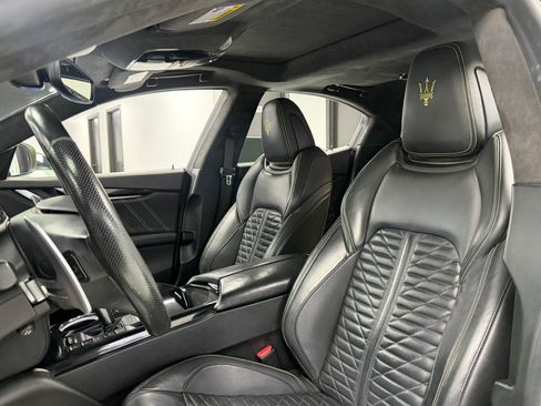 Used 2022 Maserati Ghibli Modena Q4 AWD/4WD image 23