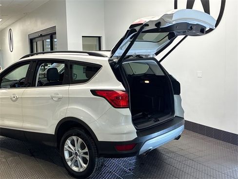 Used 2019 Ford Escape SEL image 25