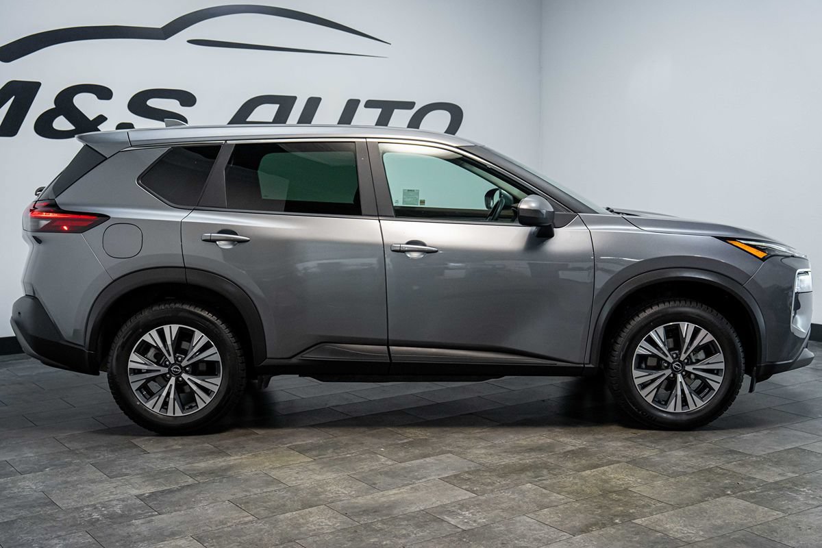 Used 2023 Nissan Rogue SV FWD image 6