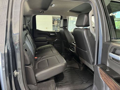 Used 2021 GMC Sierra 1500 SLT w/ SLT Premium Plus Package AWD/4WD image 14