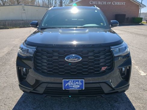 Certified 2025 Ford Explorer ST image 7