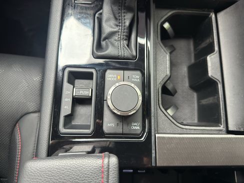 Used 2025 Toyota Sequoia TRD Pro AWD/4WD image 25