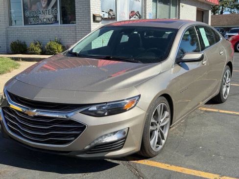 Used 2023 Chevrolet Malibu LT w/ Driver Confidence Package image 3