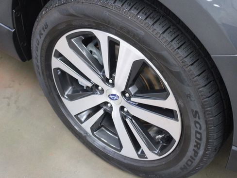 Used 2018 Subaru Outback 2.5i Limited image 26