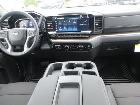 New 2026 Chevrolet Silverado 1500 LT image 17