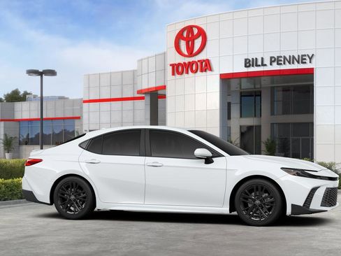 New 2026 Toyota Camry SE FWD image 13