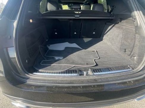 Used 2024 Mercedes-Benz GLE 450 4MATIC w/ AMG Line Exterior image 6