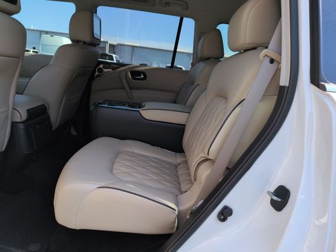 Used 2022 Nissan Armada Platinum w/ Captain's Chairs Package RWD image 31
