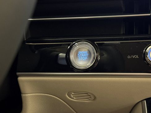 New 2026 Genesis GV70 2.5T AWD/4WD image 23