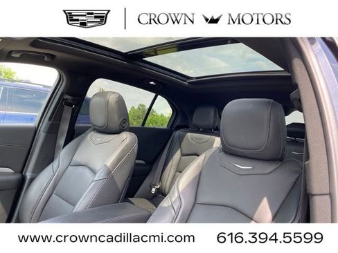 Certified 2023 Cadillac XT4 Premium Luxury w/ Technology Package AWD/4WD image 15