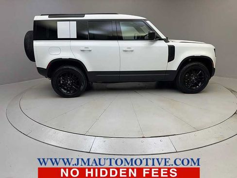 Used 2025 Land Rover Defender 110 S AWD/4WD image 6