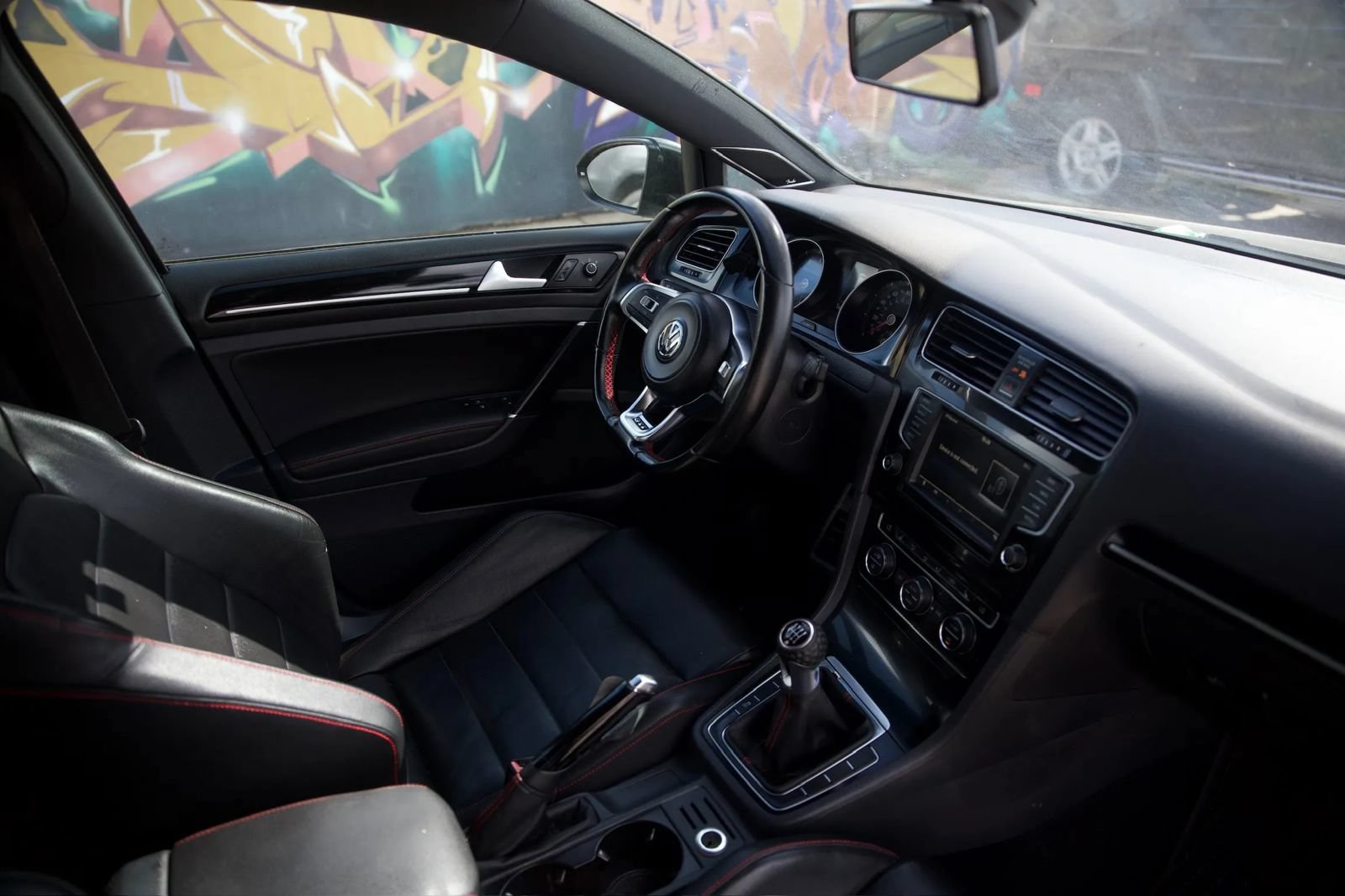 Used 2016 Volkswagen GTI Autobahn w/ Lighting Package (SEL) FWD image 33