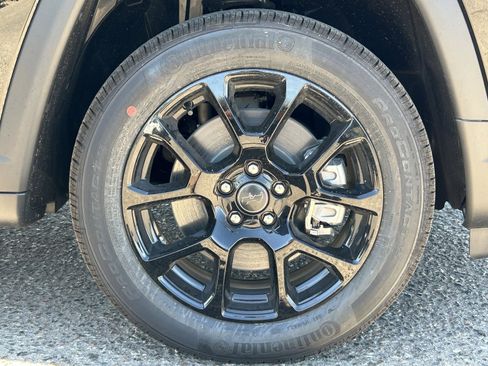 New 2026 Jeep Compass Latitude image 6