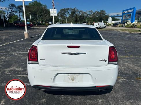 Used 2016 Chrysler 300 S w/ 300S Premium Group AWD/4WD image 6