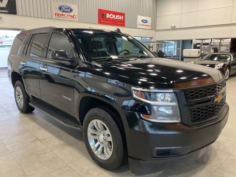 Used 2019 Chevrolet Tahoe LT RWD image 3