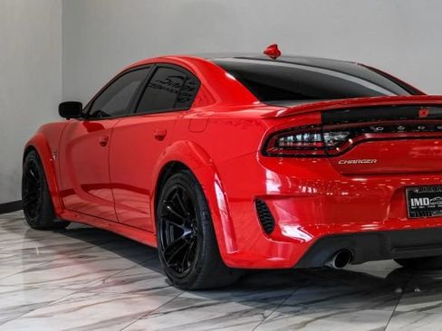 Used 2022 Dodge Charger SRT Hellcat w/ Carbon/Suede Interior Package RWD image 13