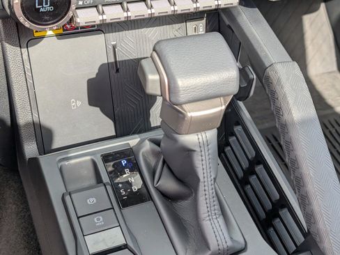 Used 2025 Toyota 4Runner Limited image 30