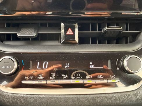 Used 2023 Toyota Corolla LE FWD image 24