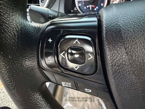 Used 2017 Toyota Camry LE FWD image 14