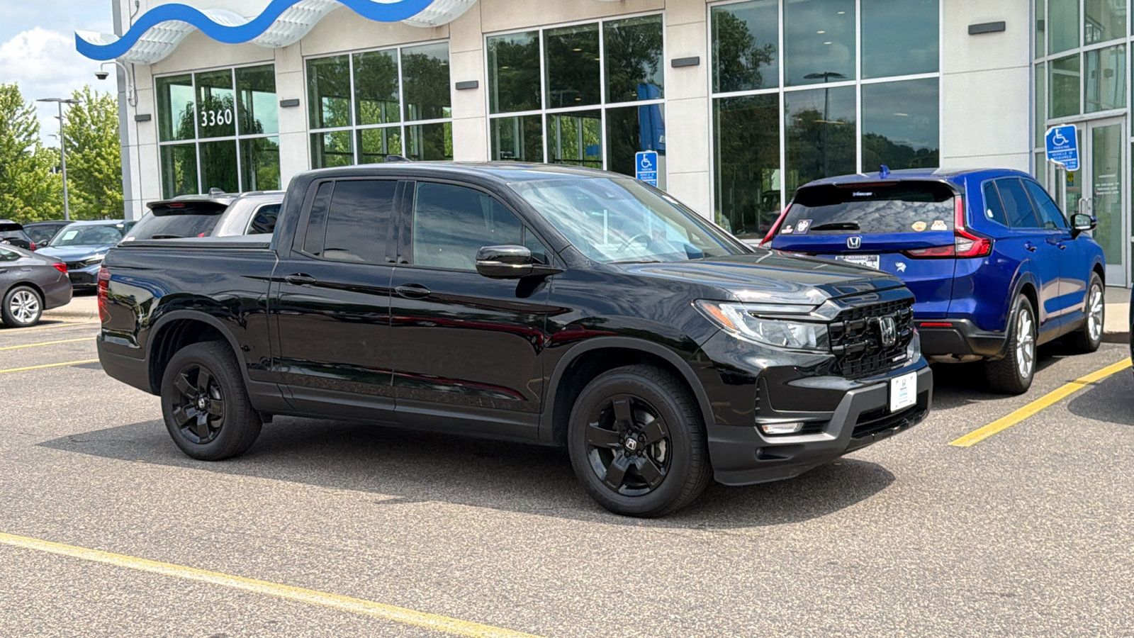 Certified 2024 Honda Ridgeline Black Edition image 1