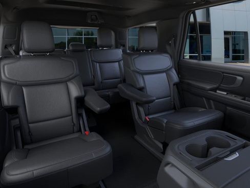 New 2025 Ford Expedition Platinum w/ Stealth Appearance Package image 39