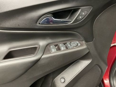 Certified 2021 Chevrolet Equinox LT image 11