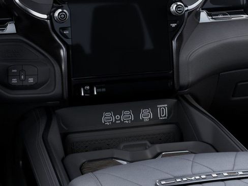 New 2025 RAM 2500 Limited AWD/4WD image 24