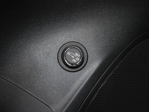 New 2025 Buick Envision Sport Touring image 27