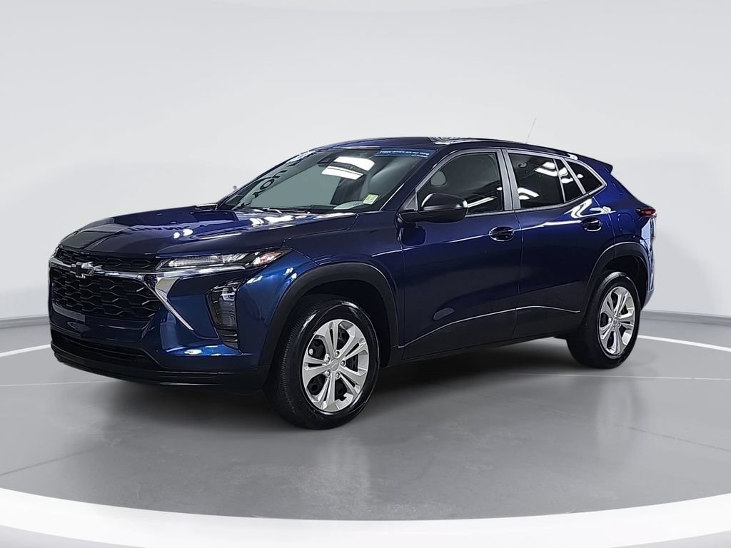 Certified 2024 Chevrolet Trax LS FWD image 9