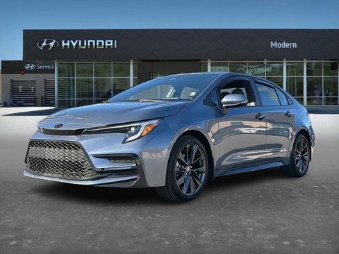 Used 2024 Toyota Corolla SE image 1