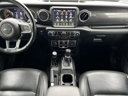 Used 2021 Jeep Wrangler Unlimited Sahara image 33