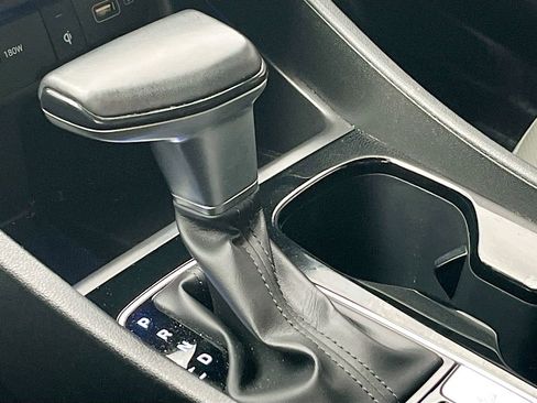 Used 2024 Hyundai Santa Cruz Limited image 17