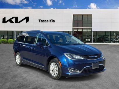 Used 2019 Chrysler Pacifica Touring-L