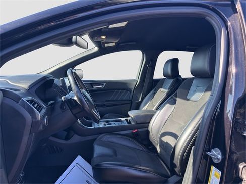 Used 2022 Ford Edge ST image 9