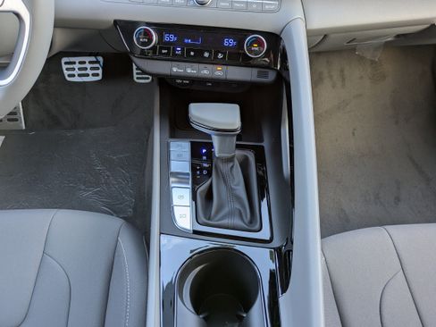 New 2026 Hyundai Elantra Sport image 22