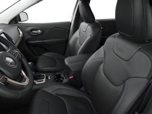 Used 2014 Jeep Cherokee Latitude w/ Cold Weather Group AWD/4WD image 11