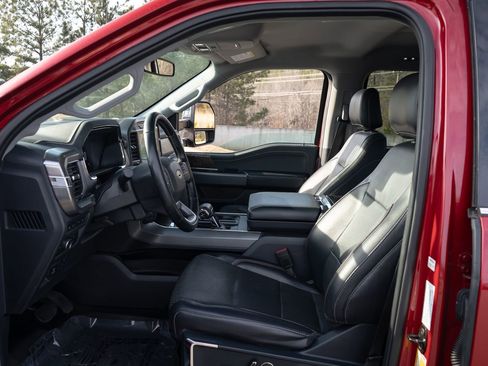 Used 2021 Ford F150 Lariat image 14