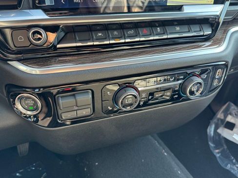 New 2026 Chevrolet Silverado 1500 RST w/ RST Select Package AWD/4WD image 15