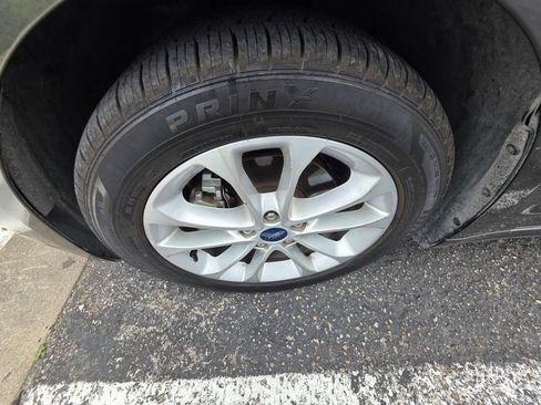 Used 2019 Ford Fusion SE image 9