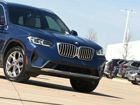 Used 2022 BMW X3 xDrive30i w/ Convenience Package image 5