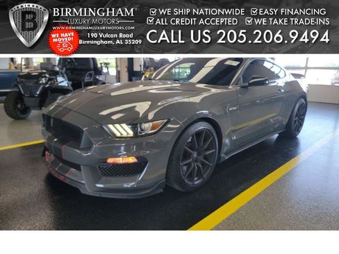 Used 2018 Ford Mustang Shelby GT350 RWD image 2
