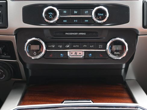 Used 2022 Ford F250 King Ranch w/ FX4 Off-Road Package image 39